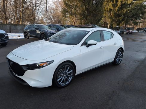 Certified 2024 MAZDA MAZDA3 s image 1