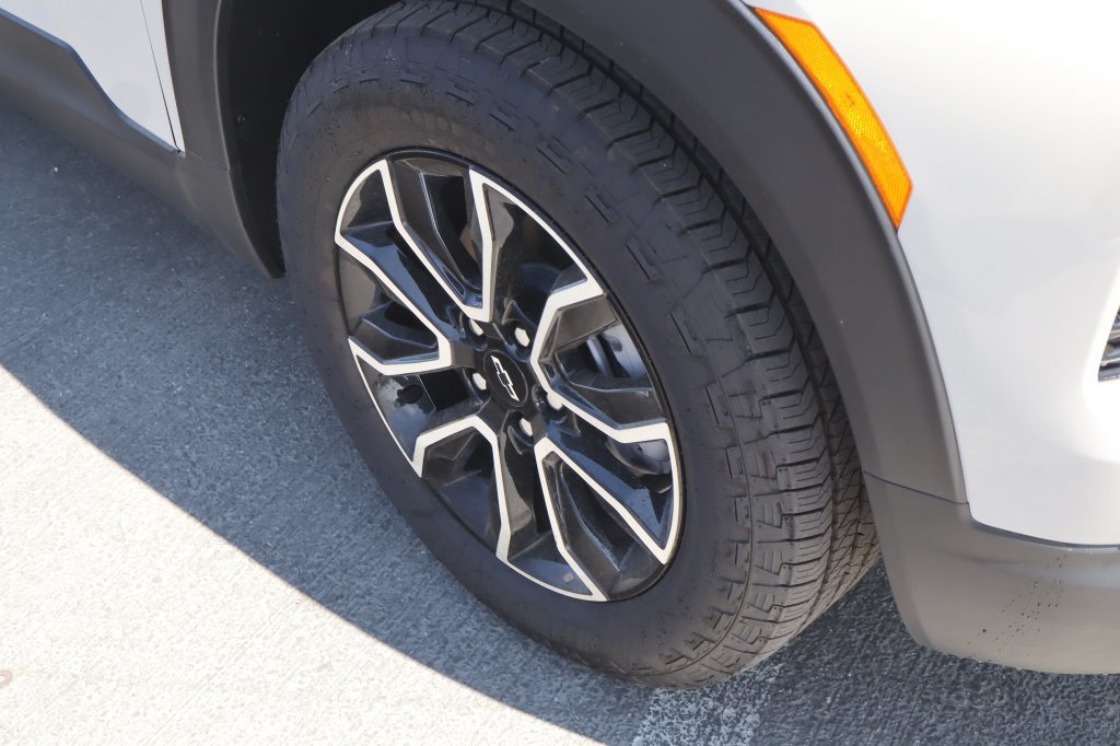 New 2026 Chevrolet TrailBlazer ACTIV w/ Driver Confidence Package FWD image 11