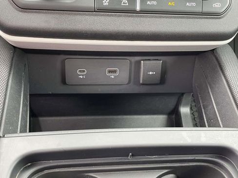 Used 2022 Land Rover Defender 110 X-Dynamic HSE image 24