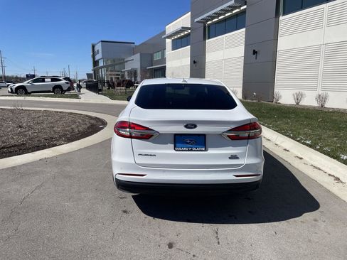 Used 2020 Ford Fusion SE image 6