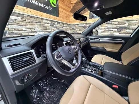 Used 2023 Volkswagen Atlas Cross Sport SE AWD/4WD image 10