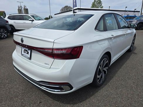 New 2026 Volkswagen Jetta SEL FWD image 3