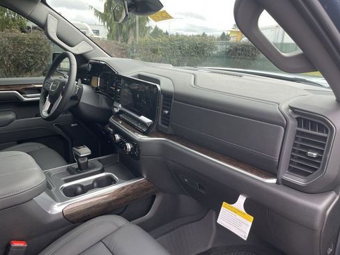New 2026 GMC Sierra 1500 Elevation w/ Elevation Premium Package image 30