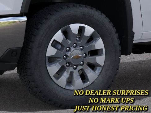 New 2026 Chevrolet Silverado 2500 LT w/ Convenience Package AWD/4WD image 9