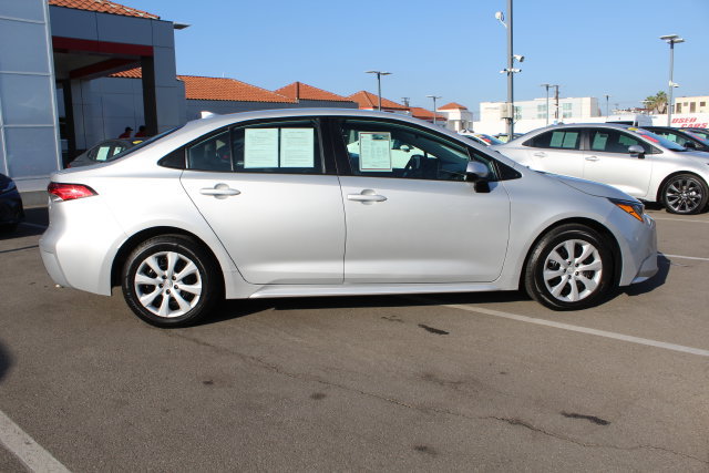 Certified 2025 Toyota Corolla LE FWD image 21