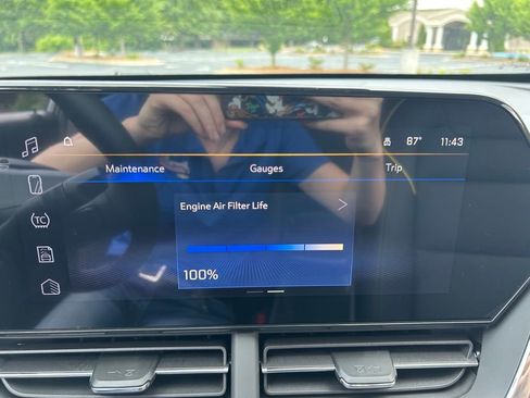 New 2026 Chevrolet Trax ACTIV w/ Sunroof Package FWD image 28