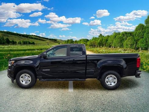 Used 2020 Chevrolet Colorado W/T RWD image 3