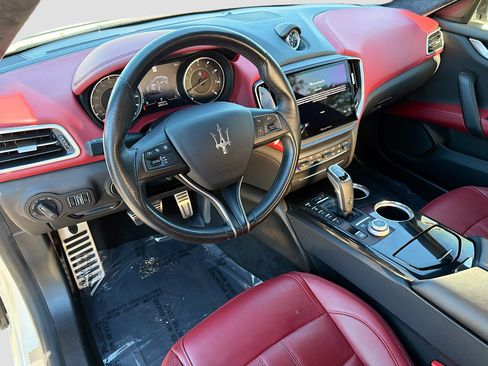 Certified 2022 Maserati Ghibli Modena image 25
