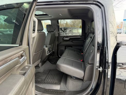 Used 2024 Chevrolet Silverado 2500 LTZ w/ LTZ Plus Package image 18