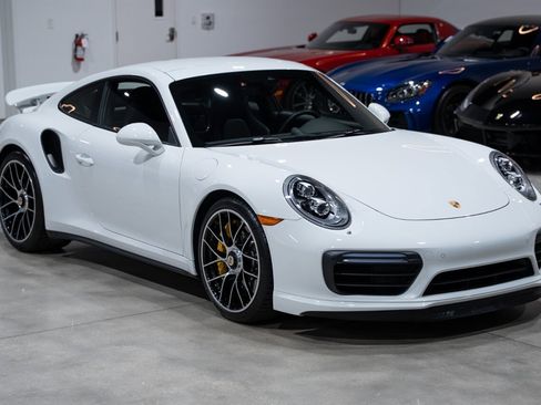 Used 2017 Porsche 911 Turbo S image 8
