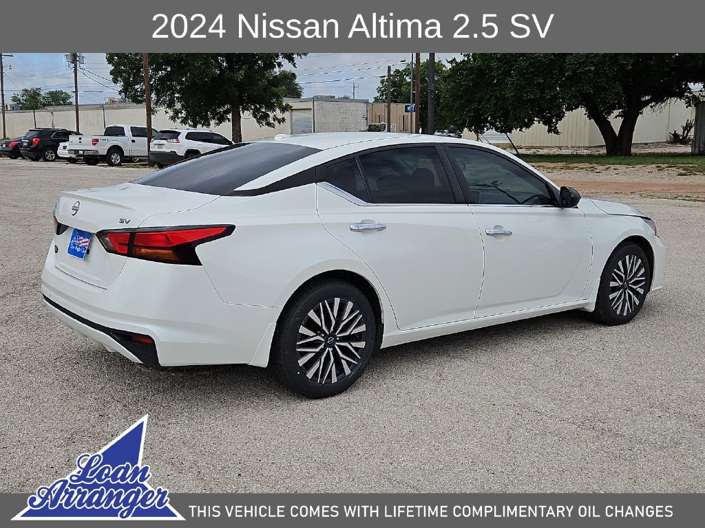 Used 2024 Nissan Altima 2.5 SV FWD image 13