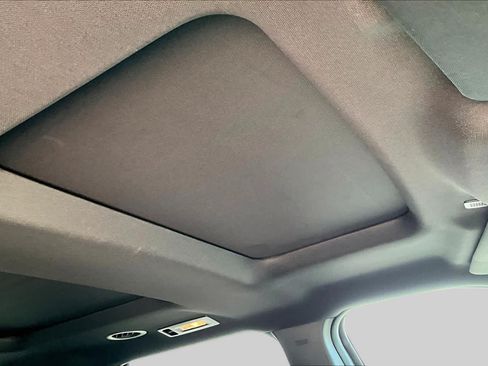 Used 2017 Ford Explorer Platinum AWD/4WD image 13