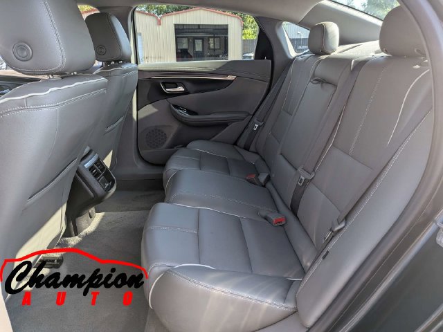 Used 2018 Chevrolet Impala Premier FWD image 16