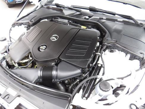 Used 2025 Mercedes-Benz C 300 4MATIC Sedan image 7