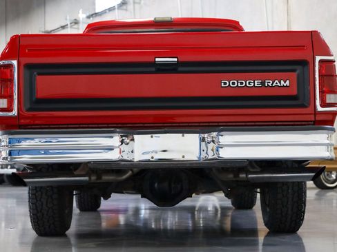 Used 1992 Dodge D/W Truck 150 RWD image 31