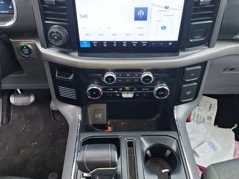 Used 2024 Ford F150 Lightning XLT AWD/4WD image 15
