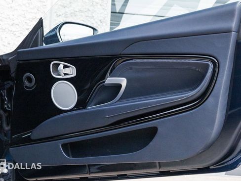 Used 2018 Aston Martin DB11 V12 image 31