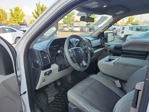 Used 2017 Ford F150 XL w/ Equipment Group 101A Mid AWD/4WD image 9