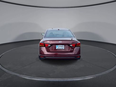 Used 2025 Nissan Altima 2.5 SV image 7