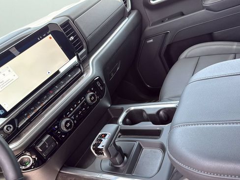 Used 2026 Chevrolet Silverado 1500 LTZ AWD/4WD image 20