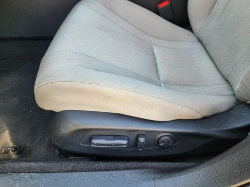 Used 2023 Honda Accord EX image 12