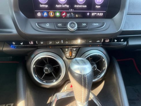 Used 2019 Chevrolet Camaro SS w/ Black Appearance Package RWD image 22