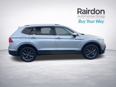 Used 2022 Volkswagen Tiguan SE AWD/4WD image 8