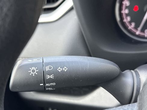 Used 2024 Toyota RAV4 XLE image 22