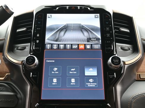 Used 2023 RAM 2500 Limited image 31