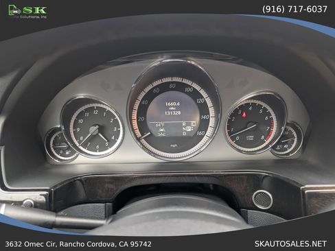 Used 2010 Mercedes-Benz E 550 Sedan image 33