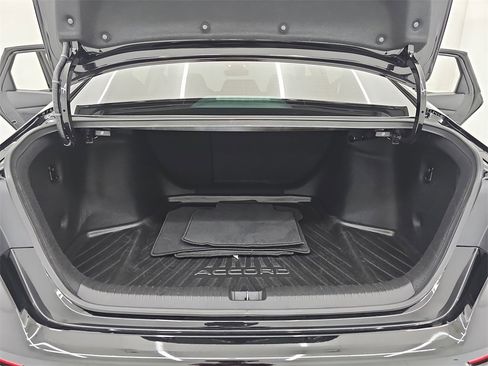 Certified 2023 Honda Accord EX-L image 14