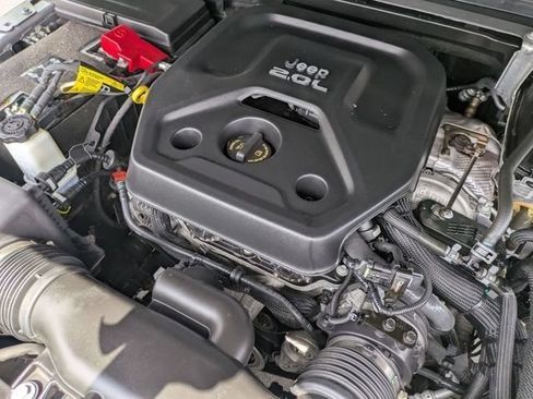 Used 2023 Jeep Wrangler Unlimited Sport AWD/4WD image 37