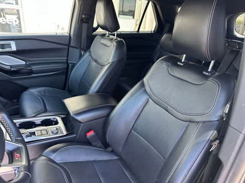 Used 2022 Ford Explorer ST w/ Equipment Group 401A AWD/4WD image 4