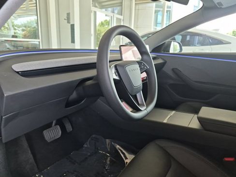 Used 2025 Tesla Model 3 Long Range RWD image 10