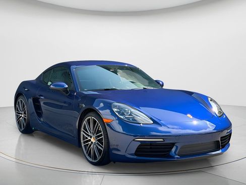 Certified 2024 Porsche 718 Cayman RWD image 3