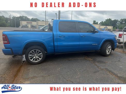 Used 2022 RAM 1500 Laramie AWD/4WD image 1