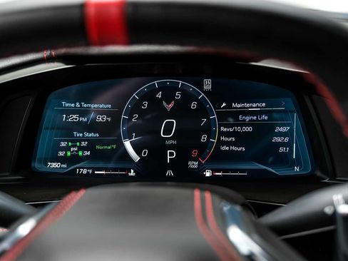 Used 2025 Chevrolet Corvette Z06 RWD image 17