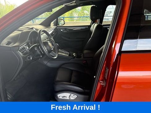 Used 2024 Porsche Macan Turbo AWD/4WD image 2