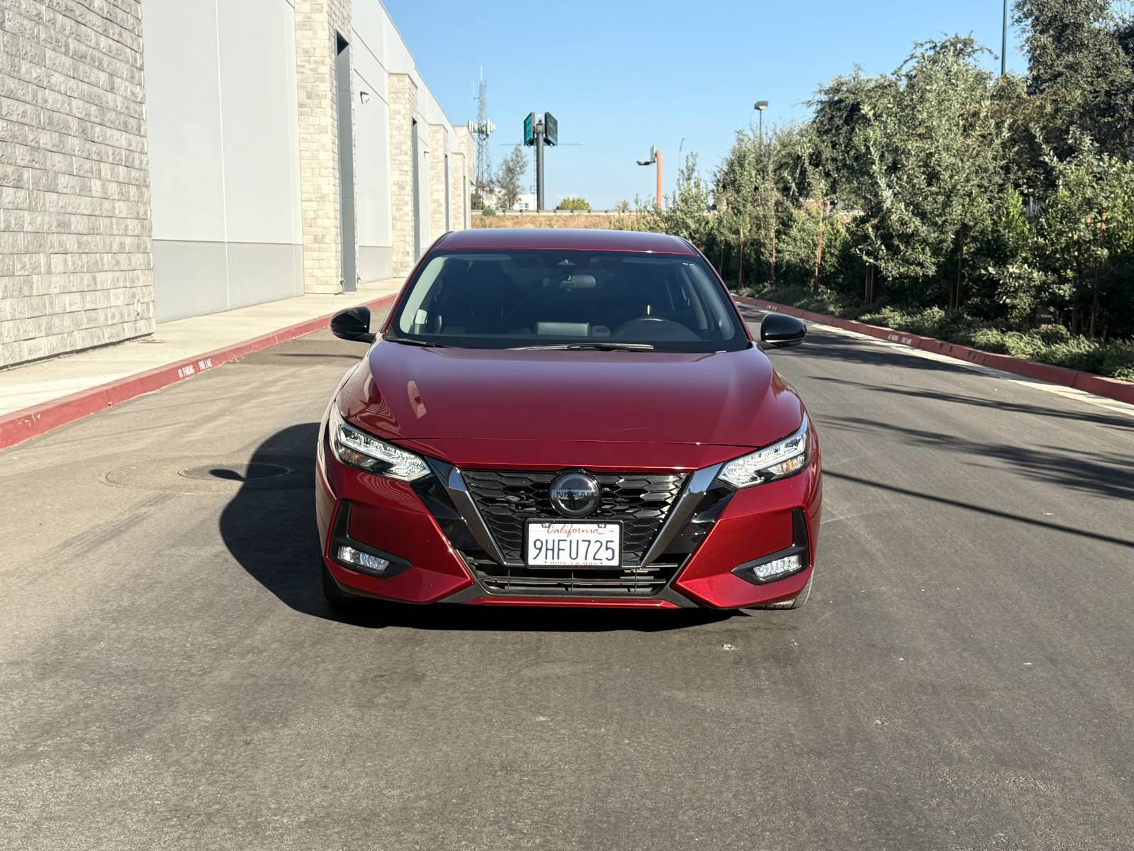 Used 2023 Nissan Sentra SR FWD image 2
