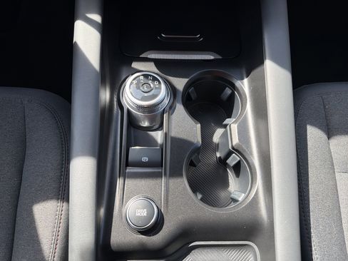 Used 2025 Ford Explorer Active image 22