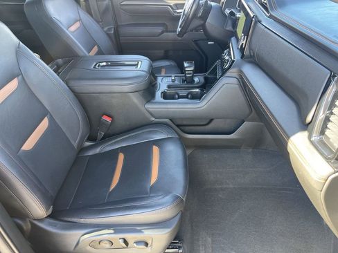 Used 2022 GMC Sierra 1500 AT4 w/ AT4 Premium Package image 28