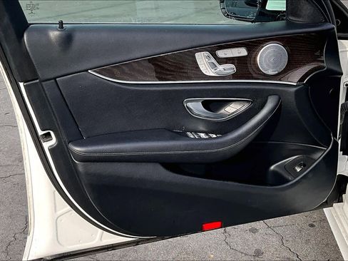 Used 2020 Mercedes-Benz E 350 Sedan w/ Premium Package image 20