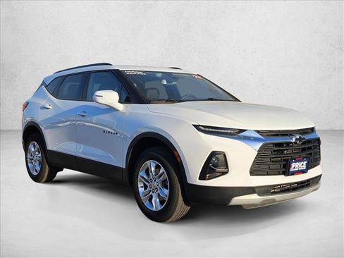 Used 2022 Chevrolet Blazer LT FWD image 3