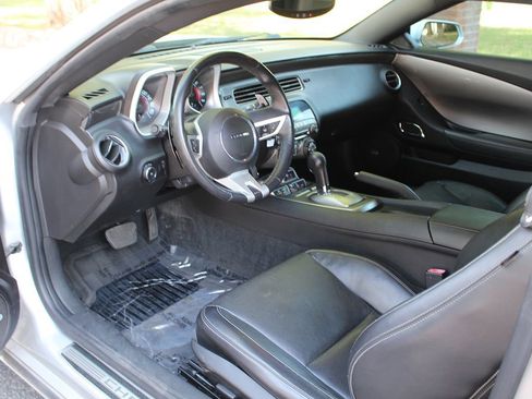 Used 2010 Chevrolet Camaro SS w/ RS Package image 7