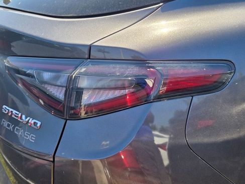 Used 2024 Alfa Romeo Stelvio Sprint image 7