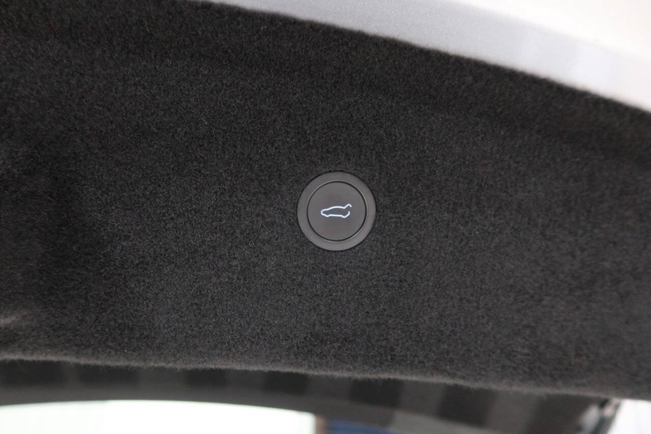 Used 2024 Tesla Model S Plaid AWD/4WD image 28