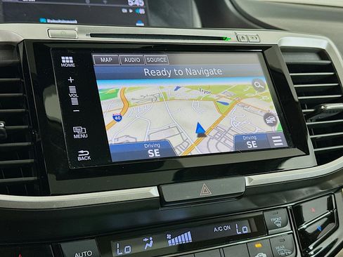 Used 2016 Honda Accord EX-L image 22