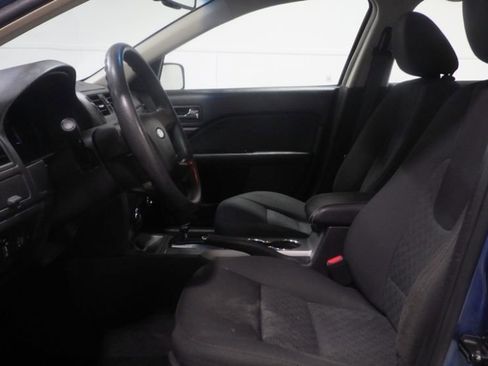 Used 2010 Ford Fusion SE image 8