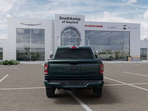 New 2026 RAM 1500 4x4 Crew Cab image 7