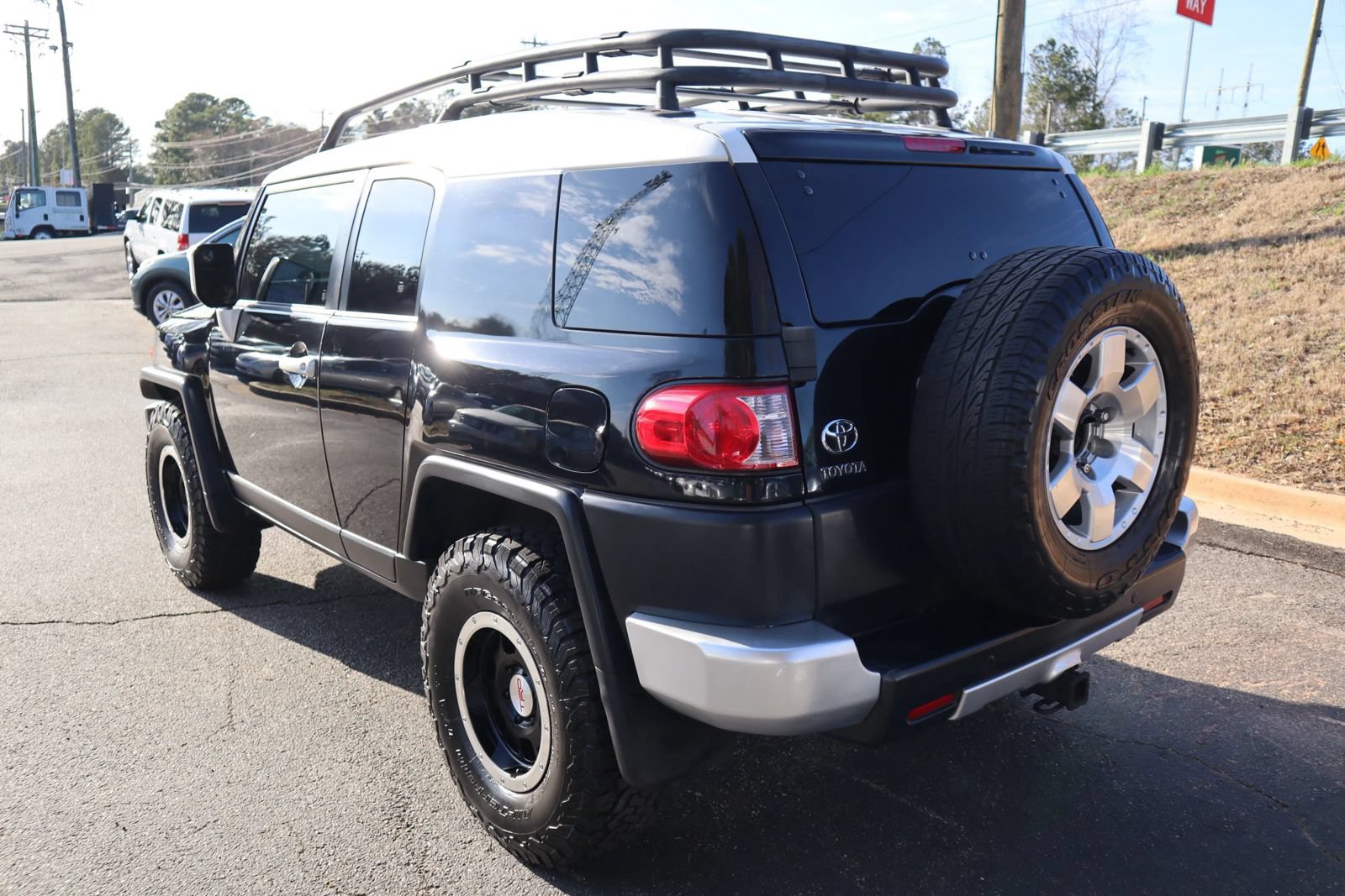 Used 2007 Toyota FJ Cruiser 4WD w/ Upgrade Pkg 1 image 4